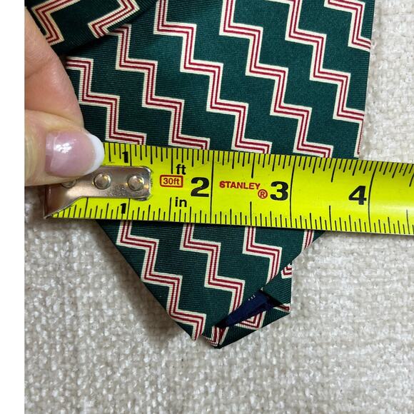 Polo Ralph Lauren Men Red Green Zigzag 100% Silk Necktie 59" × 3.75" Designer - Picture 6 of 8